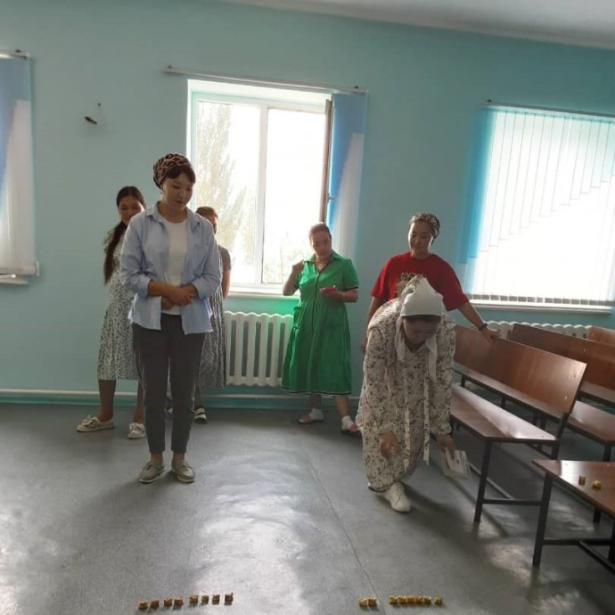 Беседы о пользе вакцинации БЦЖ включены в Школу материнства в Жумгальском районе
