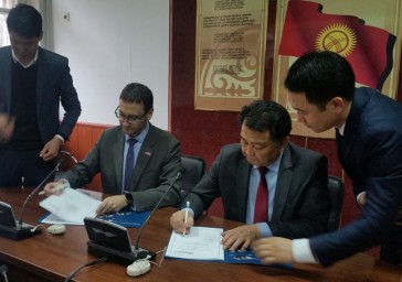 В Бишкеке подписано соглашение о сотрудничестве между ВОЗ и Минздравом КР на 2018-2019 гг.